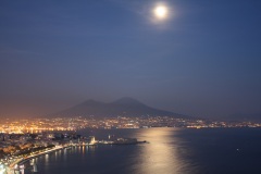 napoli-la-luna-sul-golfo